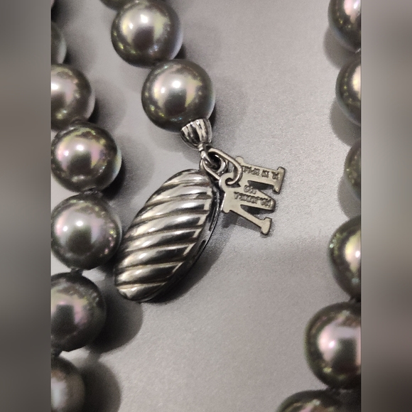 Genuine Majorica Tahitian Pearls Necklace w/Sterling Silver Clasp - Picture 4 of 16